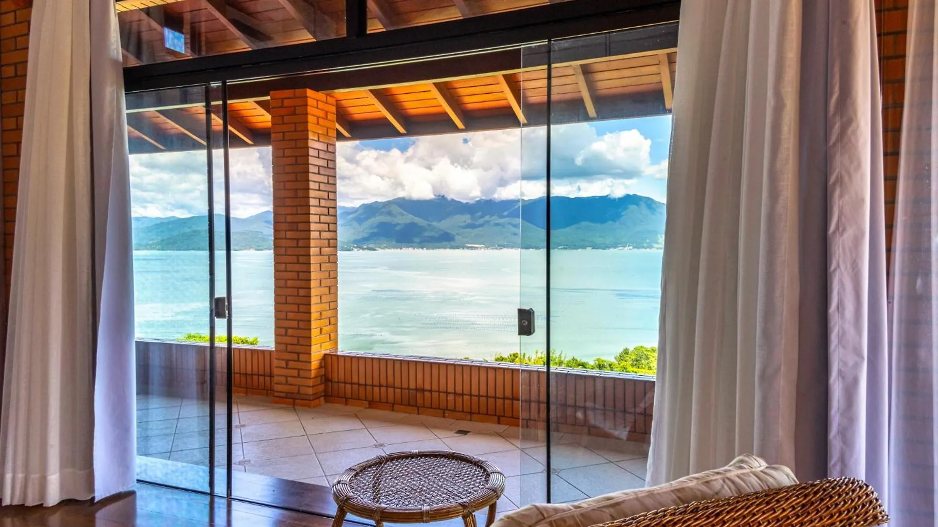 FlorianópolisMansao Voar公寓 0*, Florianópolis 巴西